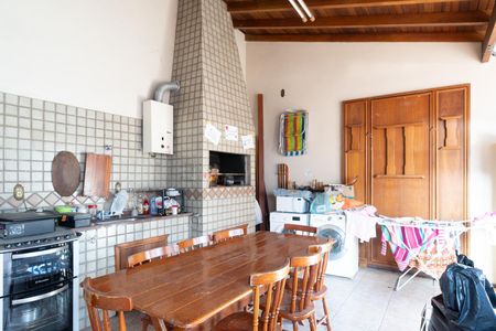 Casa à venda com 308m², 5 quartos e 5 vagas Churrasqueira