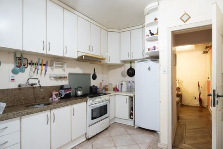 Casa à venda com 308m², 5 quartos e 5 vagasCozinha