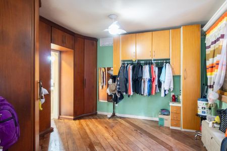 Casa à venda com 308m², 5 quartos e 5 vagasQuarto 1