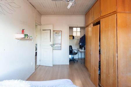 Casa à venda com 308m², 5 quartos e 5 vagasQuarto 2