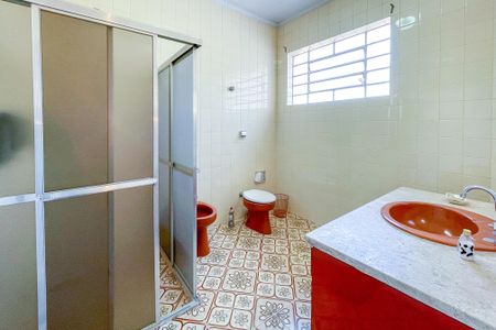 Casa à venda com 175m², 3 quartos e 2 vagas Casa à venda com 175m², 3 quartos e 2 vagasBanheiro