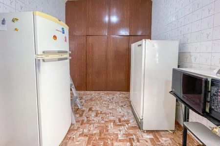 Casa à venda com 175m², 3 quartos e 2 vagas Casa à venda com 175m², 3 quartos e 2 vagasCozinha