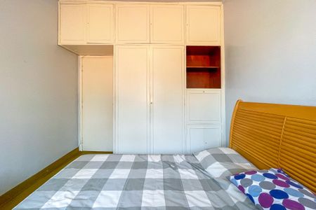 Casa à venda com 175m², 3 quartos e 2 vagas Casa à venda com 175m², 3 quartos e 2 vagasQuarto 2