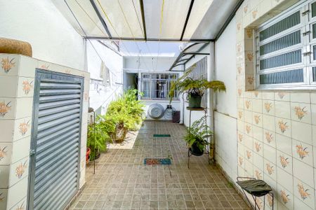 Casa à venda com 175m², 3 quartos e 2 vagas Casa à venda com 175m², 3 quartos e 2 vagasQuintal