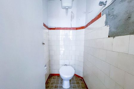 Casa à venda com 175m², 3 quartos e 2 vagas Casa à venda com 175m², 3 quartos e 2 vagasBanheiro de serviço