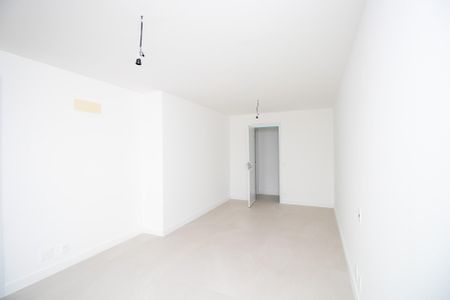 Apartamento à venda com 187m², 3 quartos e 4 vagasSuíte 2