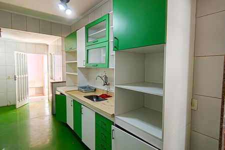 Casa de condomínio à venda com 350m², 4 quartos e 2 vagascozinha