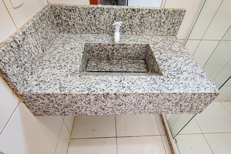 Casa de condomínio à venda com 350m², 4 quartos e 2 vagas banheiro suíte 2