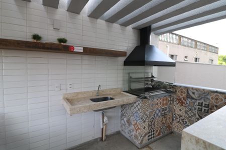 Apartamento para alugar com 31m², 2 quartos e sem vagaÁrea comum - Churrasqueira