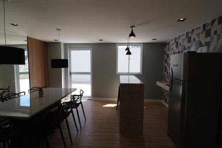 Apartamento para alugar com 31m², 2 quartos e sem vagaÁrea comum - Salão de festas