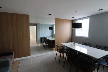 Apartamento para alugar com 31m², 2 quartos e sem vagaÁrea comum - Salão de festas