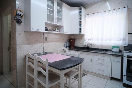Casa à venda com 60m², 2 quartos e 6 vagasCozinha
