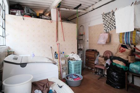 Casa à venda com 60m², 2 quartos e 6 vagasLavanderia