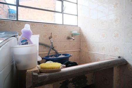 Casa à venda com 60m², 2 quartos e 6 vagasLavanderia