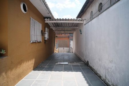Casa à venda com 60m², 2 quartos e 6 vagasÁrea comum