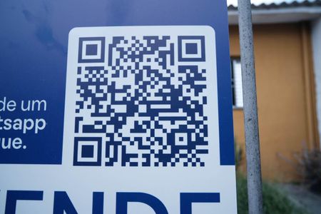 Casa à venda com 60m², 2 quartos e 6 vagasPlaquinha