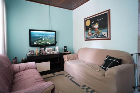 Casa à venda com 60m², 2 quartos e 6 vagasSala