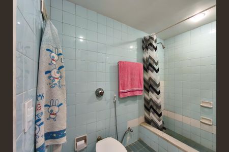 Apartamento à venda com 74m², 2 quartos e 1 vaga Apartamento à venda com 74m², 2 quartos e 1 vagaBanheiro Corredor