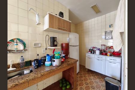 Apartamento à venda com 74m², 2 quartos e 1 vaga Apartamento à venda com 74m², 2 quartos e 1 vagaCozinha