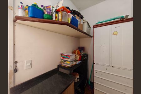 Apartamento à venda com 74m², 2 quartos e 1 vaga Apartamento à venda com 74m², 2 quartos e 1 vagaQuarto de Serviço