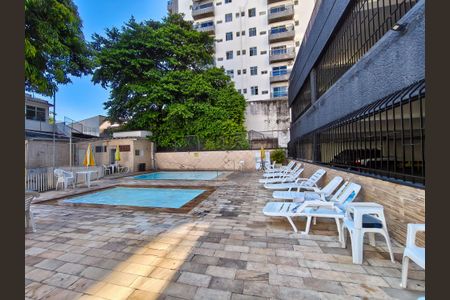 Apartamento à venda com 74m², 2 quartos e 1 vaga Apartamento à venda com 74m², 2 quartos e 1 vagaÁrea comum - Piscina