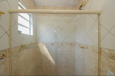 Casa à venda com 231m², 3 quartos e 3 vagasBanheiro da Suíte 1