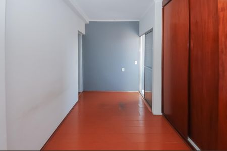 Casa à venda com 231m², 3 quartos e 3 vagasQuarto 2 ( Suíte)