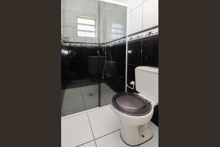 Casa à venda com 231m², 3 quartos e 3 vagasBanheiro da Suíte 2