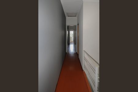 Casa à venda com 231m², 3 quartos e 3 vagasCorredor