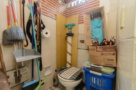 Apartamento à venda com 150m², 3 quartos e 3 vagas Apartamento à venda com 150m², 3 quartos e 3 vagasLavabo