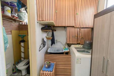 Apartamento à venda com 150m², 3 quartos e 3 vagas Apartamento à venda com 150m², 3 quartos e 3 vagasCozinha e Área de Serviço