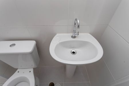 Apartamento à venda com 40m², 2 quartos e 1 vaga Apartamento à venda com 40m², 2 quartos e 1 vagaBanheiro