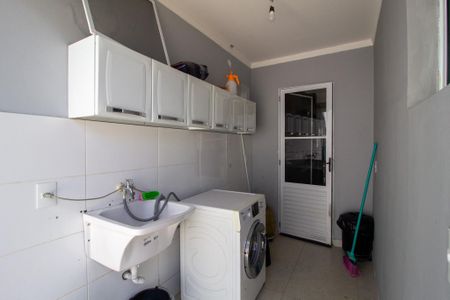 Casa de condomínio para alugar com 90m², 3 quartos e 2 vagasÁrea de Serviço