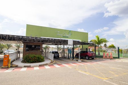 Casa de condomínio para alugar com 90m², 3 quartos e 2 vagasFachada
