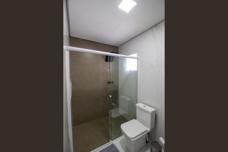 Casa de condomínio para alugar com 90m², 3 quartos e 2 vagasBanheiro da Suíte