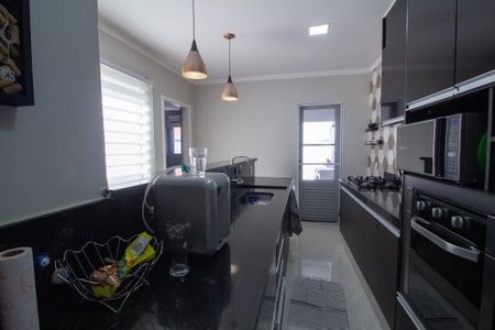 Casa de condomínio para alugar com 90m², 3 quartos e 2 vagasCozinha