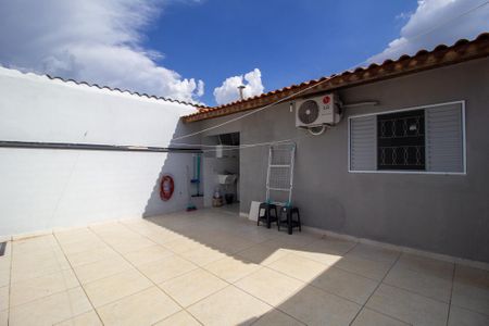 Casa de condomínio para alugar com 90m², 3 quartos e 2 vagasQuintal