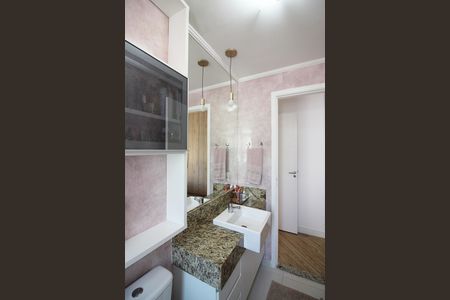 Apartamento à venda com 73m², 2 quartos e 2 vagasQuarto 1 - Suíte Banheiro 