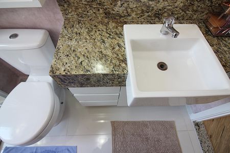 Apartamento à venda com 73m², 2 quartos e 2 vagasQuarto 1 - Suíte Banheiro 