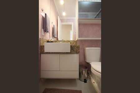 Apartamento à venda com 73m², 2 quartos e 2 vagasBanheiro Social