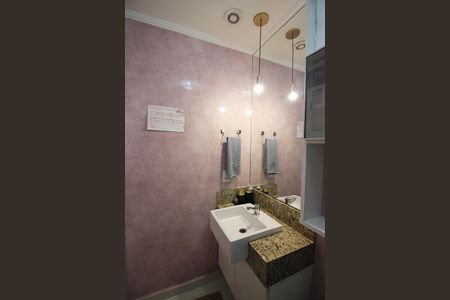 Apartamento à venda com 73m², 2 quartos e 2 vagasBanheiro Social
