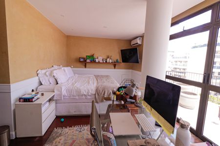 Apartamento à venda com 381m², 3 quartos e 3 vagasQuarto 1