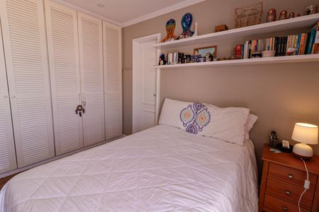 Apartamento à venda com 381m², 3 quartos e 3 vagasQuarto 2