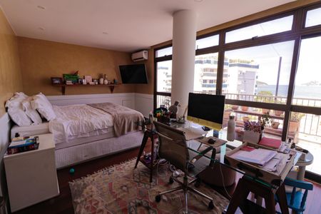 Apartamento à venda com 381m², 3 quartos e 3 vagasQuarto 1