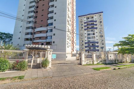 Apartamento à venda com 76m², 2 quartos e 1 vaga Apartamento à venda com 76m², 2 quartos e 1 vagaFachada