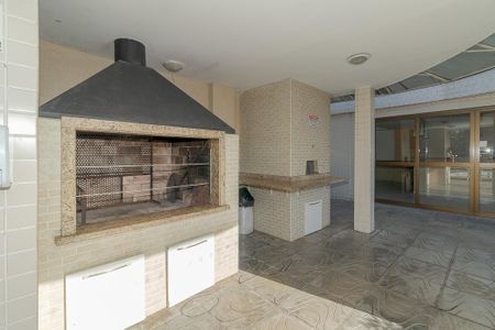 Apartamento à venda com 76m², 2 quartos e 1 vaga Apartamento à venda com 76m², 2 quartos e 1 vagaÁrea comum - Churrasqueira