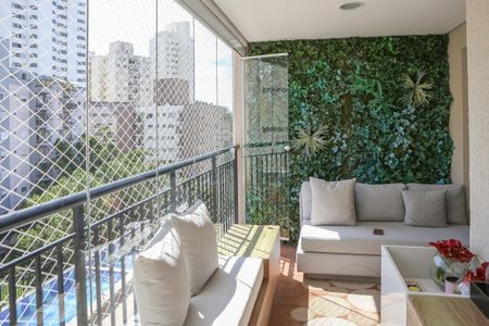 Apartamento à venda com 70m², 3 quartos e 1 vagaSacada