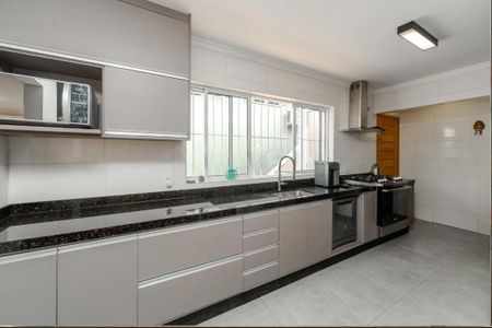 Casa à venda com 300m², 3 quartos e 5 vagas