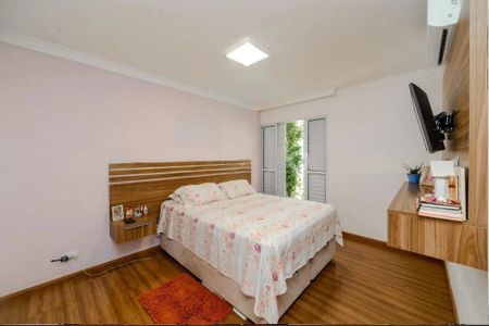 Casa à venda com 300m², 3 quartos e 5 vagas