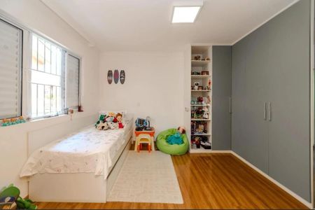 Casa à venda com 300m², 3 quartos e 5 vagas